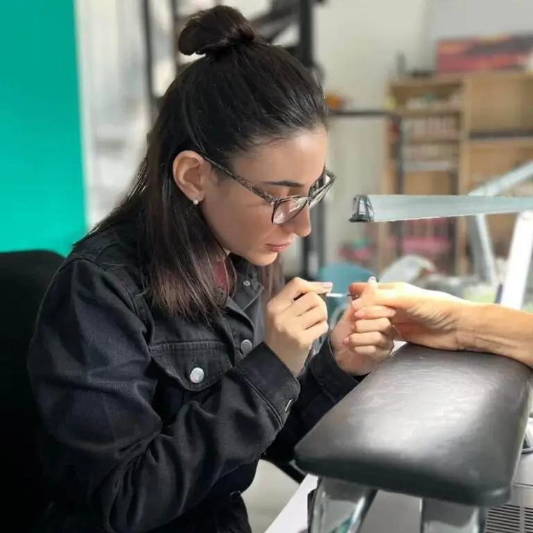 indulgence training participant nails pic 2